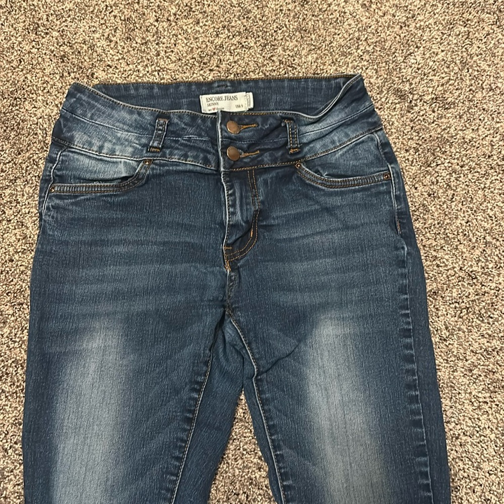 Skinny Jeans Encore Jeans size 9 (fit like a size 5!!!)